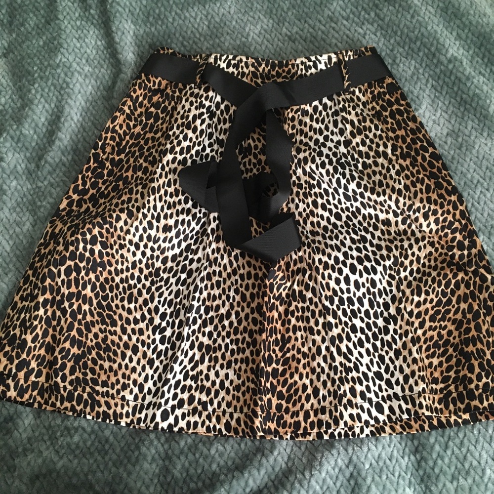 Skirt White and black market